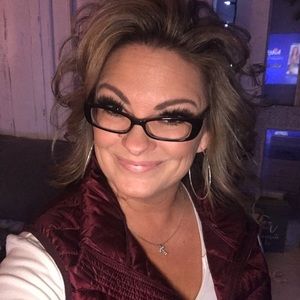 Meet your Posher, Paula